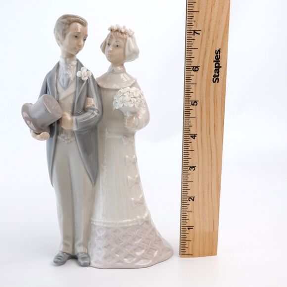 Vtg LLADRO 'BRIDE & GROOM' FIGURINE Handmade Porcelain Retired 4808 - Picture 12 of 16
